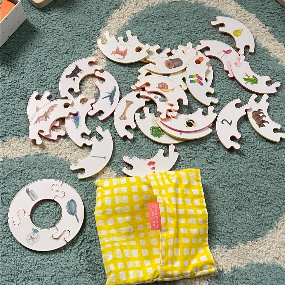 Lovevery rhyming rings puzzles with case